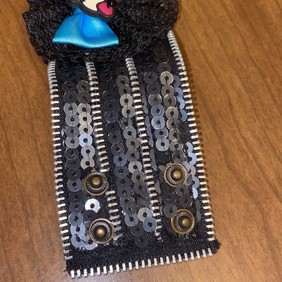 Monster High Black Gothic Sequins & Lace Cuff Snap Closure Bow Skeleton Bracelet - Picture 7 of 7